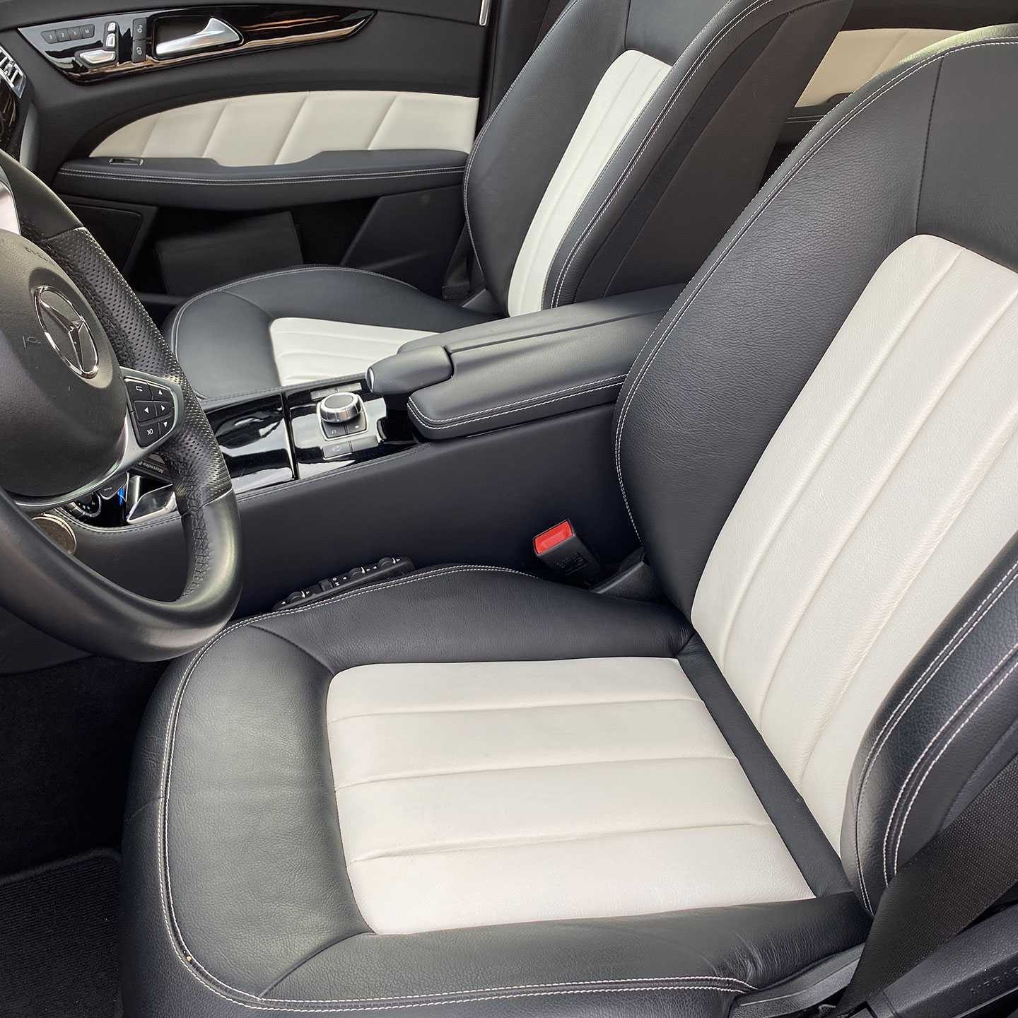 renovation-sellerie-mercedes-cuir